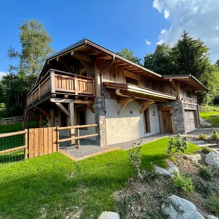 De Luxe Sur Les Pistes - 5 *